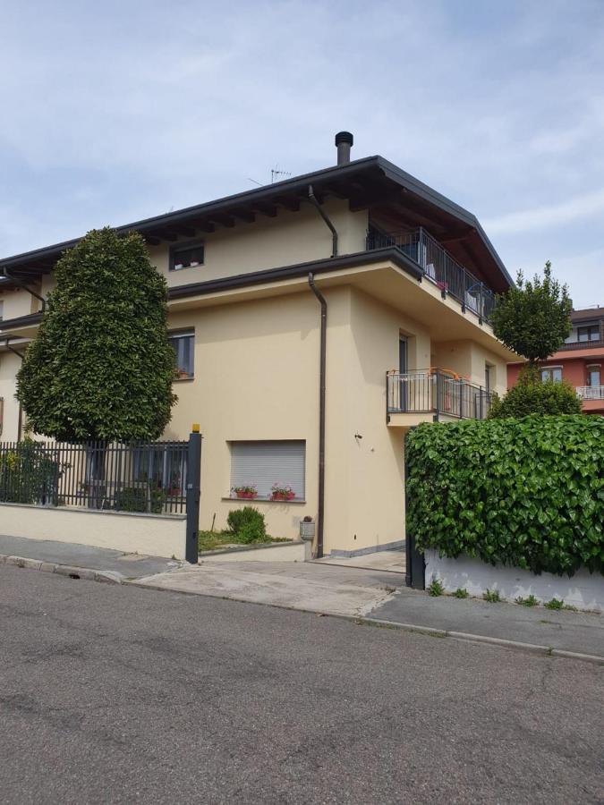 Cairoli7Novate-Mansarda Apartment Novate Milanese Exterior foto